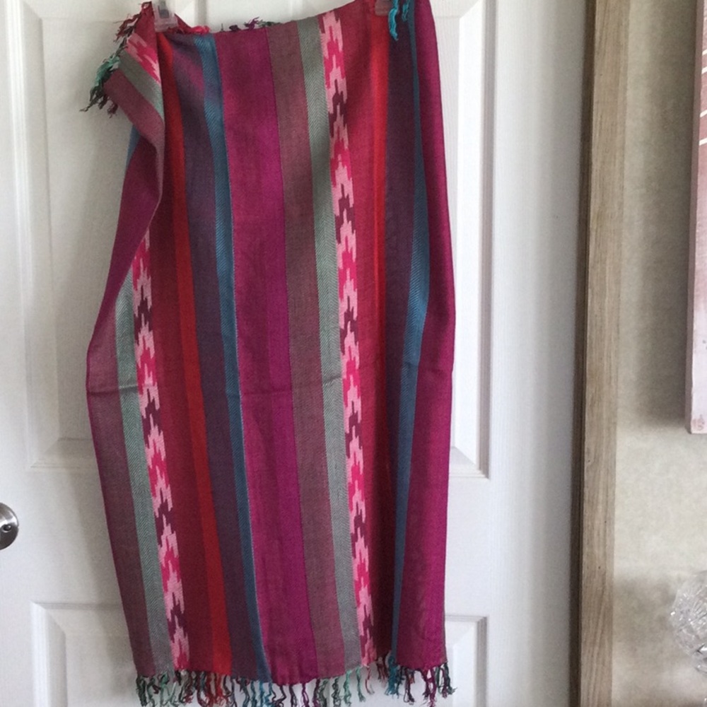 Berkshire Scarf - Picture 3 of 5